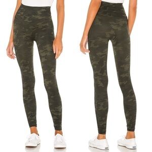 SPANX Look At Me Now Seamless Legging in Green Camo